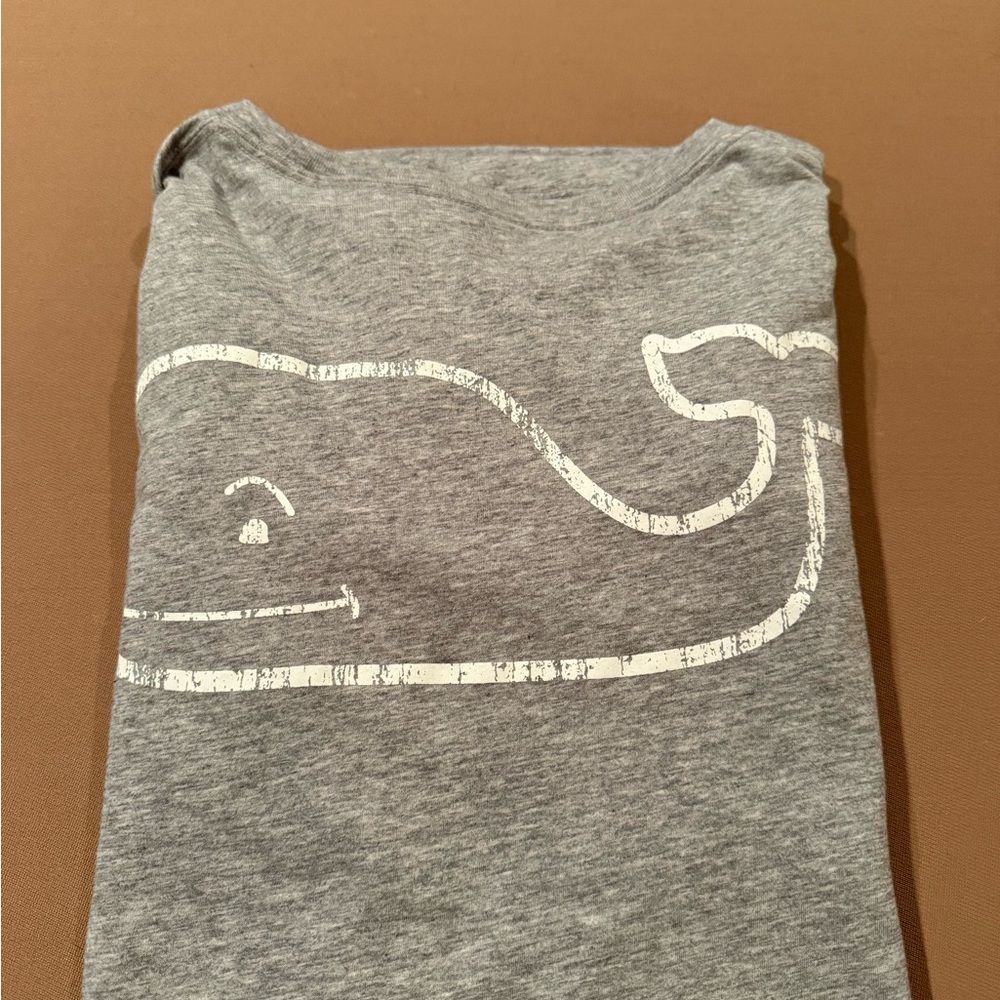 Gray Long sleeve shirt with Whale Graphic